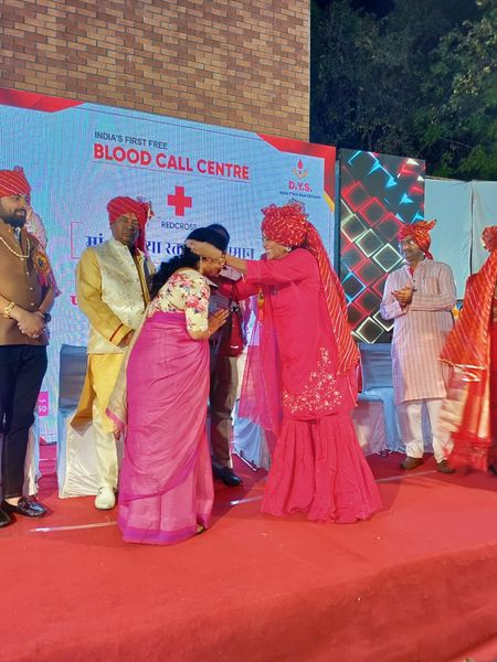 vswsindore's tweet image. On the occasion of International Women's Day Mrs Madhuri Moyde recieved appreciation for her work from Indore Collector Dr. Ilayaraja T.
#LetsDoGood #VSWSindore