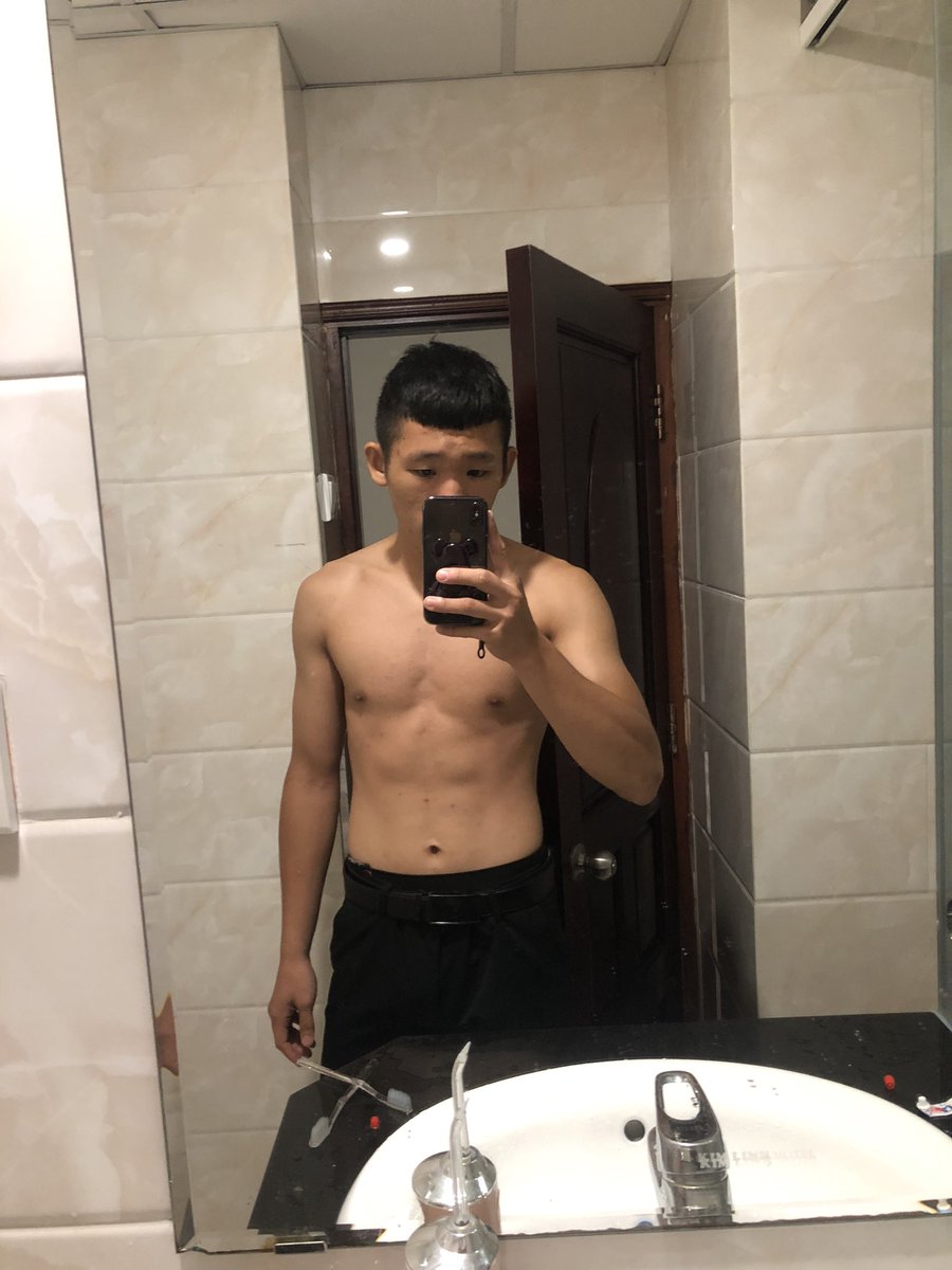 DoanHun10469466's tweet photo. Giao lưu ko ạ https://t.co/dXlsOBBS1y