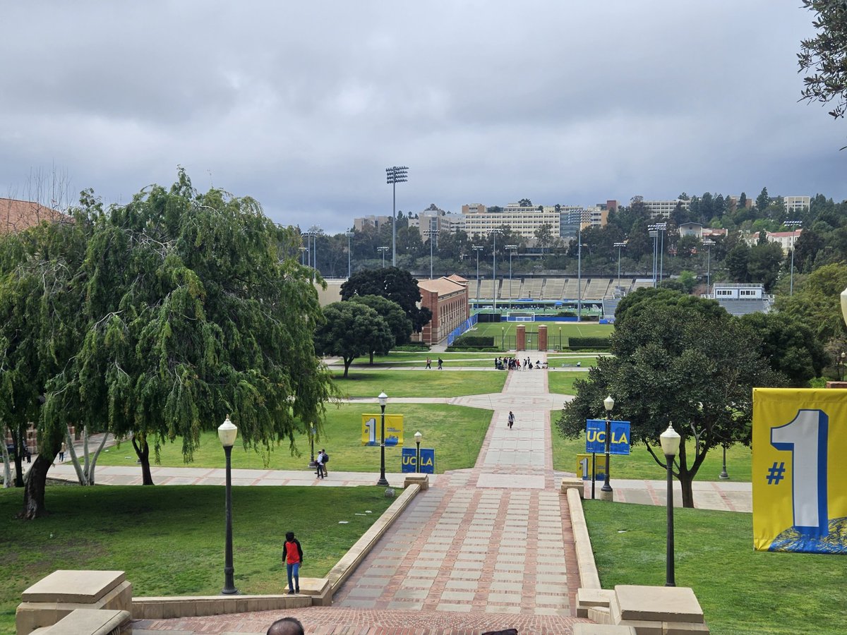 ocean_taufa's tweet photo. Grateful to be able to check out  @UCLAFootball facilities while competing in the @RivalsCamp this past weekend! Gotta get ready for sophomore szn #2026 @BossSkilllz #DHills @MalloeMalloe #bruins https://t.co/xAESeQn1Fm
