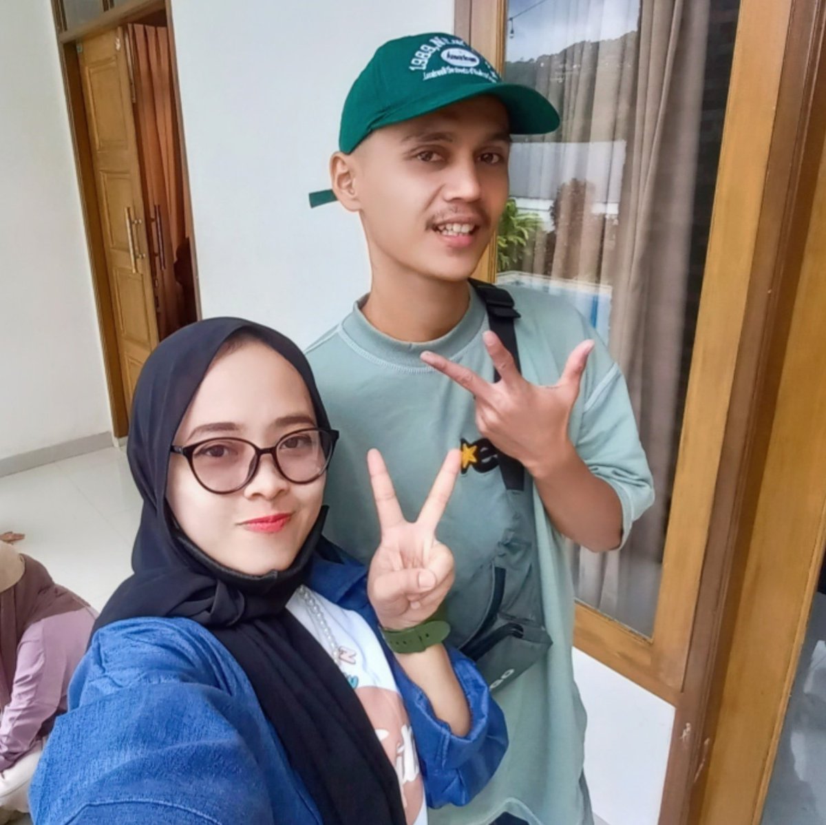 26Helenn's tweet photo. #FotoProfilBaru https://t.co/gqk4Ihch52