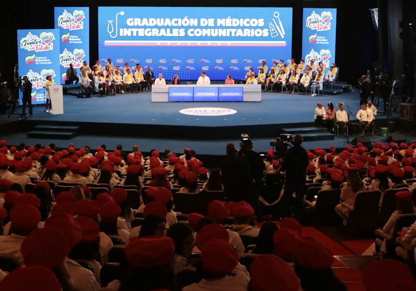 #NotiMippCI 📰🗞| Nueva sede ELAM abrirá sus puertas a más de mil estudiantes de forma presencial. Lea más ⏩ bit.ly/3yAwxna
#ChávezDelMundo