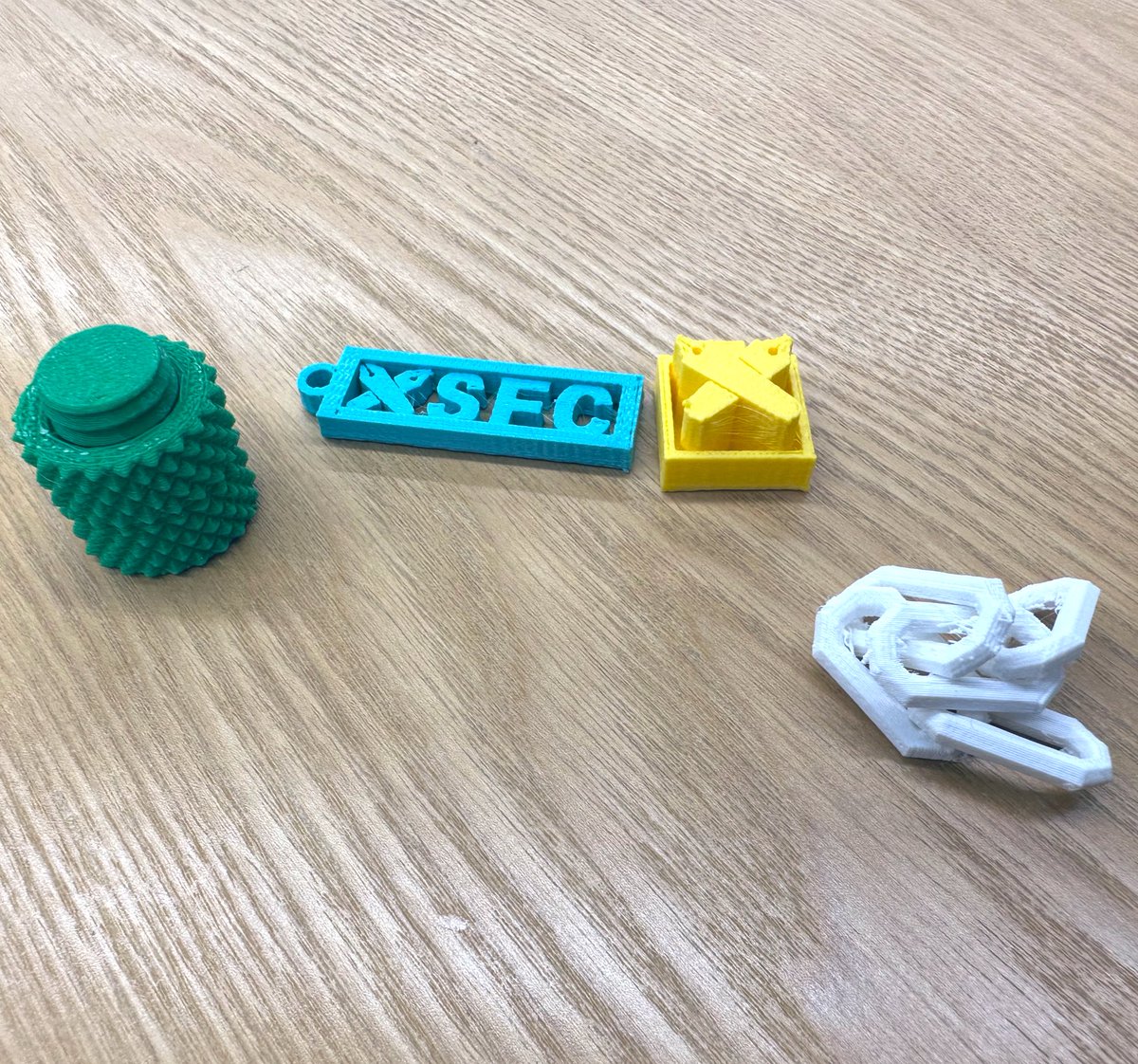 soundscean's tweet photo. 3Dプリンタで作りました！
メディアセンターにデータがあって、ボタンひとつでで誰でも作れるのでぜひ！ https://t.co/JgGR0f7MhU