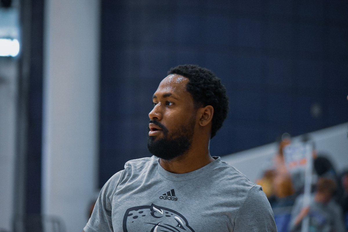 USCTalk's tweet image. I was lucky enough to work with this group this season. 

Both on and off the basketball court, big things are in store for this group.

@TyshaunCrawford @AWNP_0 @MiguelArnold4 @tjm5_