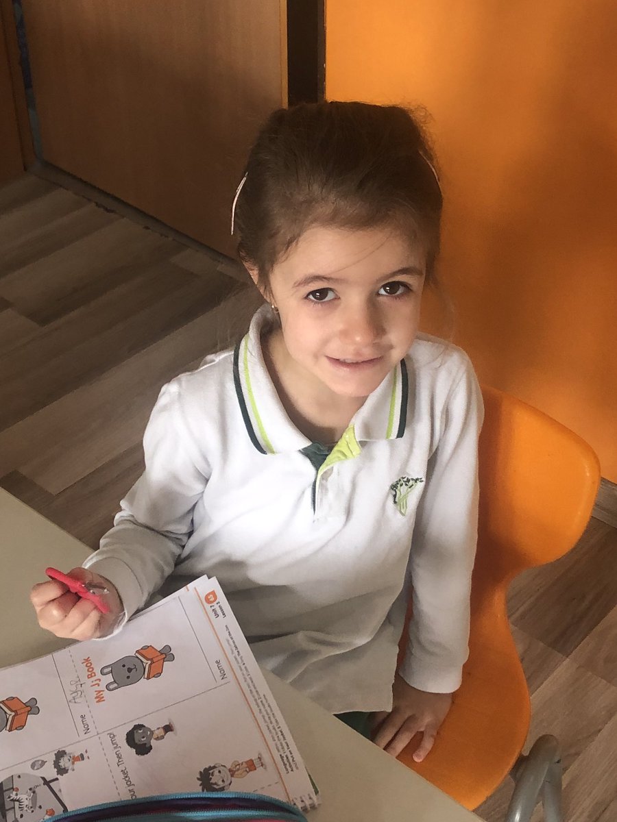 5 yaş öğrencilerimiz İngilizce dersinde…<a href="/AysenurBagmen/">AysenurBağmen</a> <a href="/YelizKirdaal/">Yeliz Kırdaal</a> <a href="/selcukdoga/">Selçuk Doğan</a>