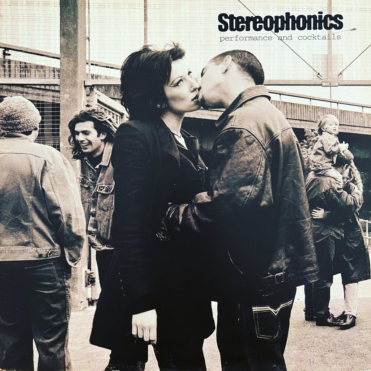 lovenuma's tweet photo. Performance And Cocktails/Stereophonics 
V2 
VVR1004499  1999

#Stereophonics 
#PerformanceAndCocktails
#RollUpAndShine 
#HurryUpAndWait

https://t.co/RnW7xhrkQ4 https://t.co/8LKETsm3Pn