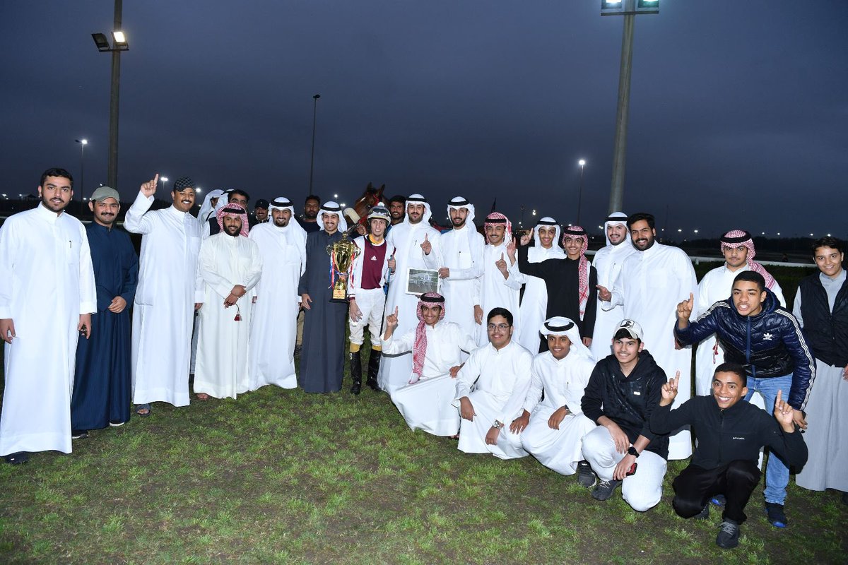 RacesEquestrian's tweet photo. الشوط السادس :
 نادي الصيدوالفروسية
 ( كأس البطولة دربي الكويت ) 
ثنايا مواليد 2020
 المسافة / 1800م / الوقت المسجل : 1,54,8
الجواد / علقم
 أسطبل / طلال الرشيدي
المدرب / احمد الرشيدي
الخيال / دانيال https://t.co/o78mJnxqd4