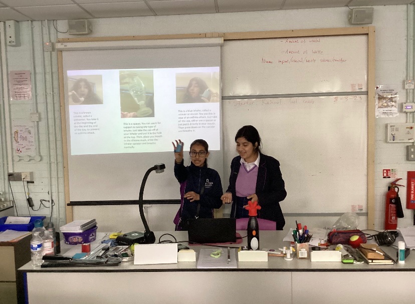 Our #SuttonHigh girls did an amazing job presenting about asthma… #STEM #girlsinSTEM @SuttonHighGirls