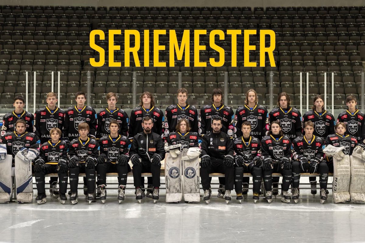 GRATULERER til Stavanger Sdyshor med seriegull!🥇

Gutta fra Kharkiv er seriemestere i U16 avdeling A. Etter å ha tatt syv av ni mulige poeng mot gullrivalen fra Nidaros i helgen. 

Les mer: oilers.no/nyheter/gratul…
Seriegullet vil bli markert i pausen på semi #3 neste onsdag.✨