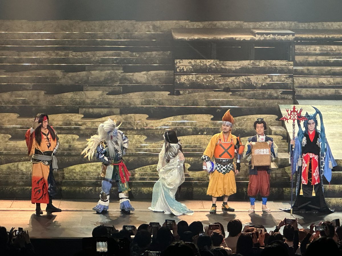 akaebi_life's tweet photo. 演者の皆様や関係者様、長時間感動をありがとう🙌アクキーとクリアファイルで我慢しようと思ってたのに気がついたらアートボード注文してました。自分が怖い。本当にありがとう。 #FFX歌舞伎 https://t.co/iMutXRvVBD