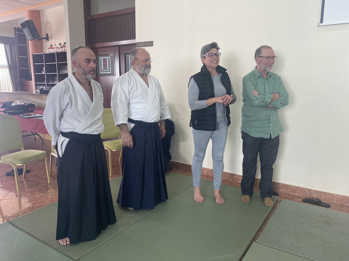 ElCampelloAyto's tweet photo. 🥋🇪🇸Medio centenar de “aikidokas” se dan cita en #ElCampello durante el fin de semana @spainAikikai @JuanjoBerenguer @MnavarroPerez Lee AQUÍ completa la noticia https://t.co/Q8XIdUtBMX https://t.co/g97azRxggY