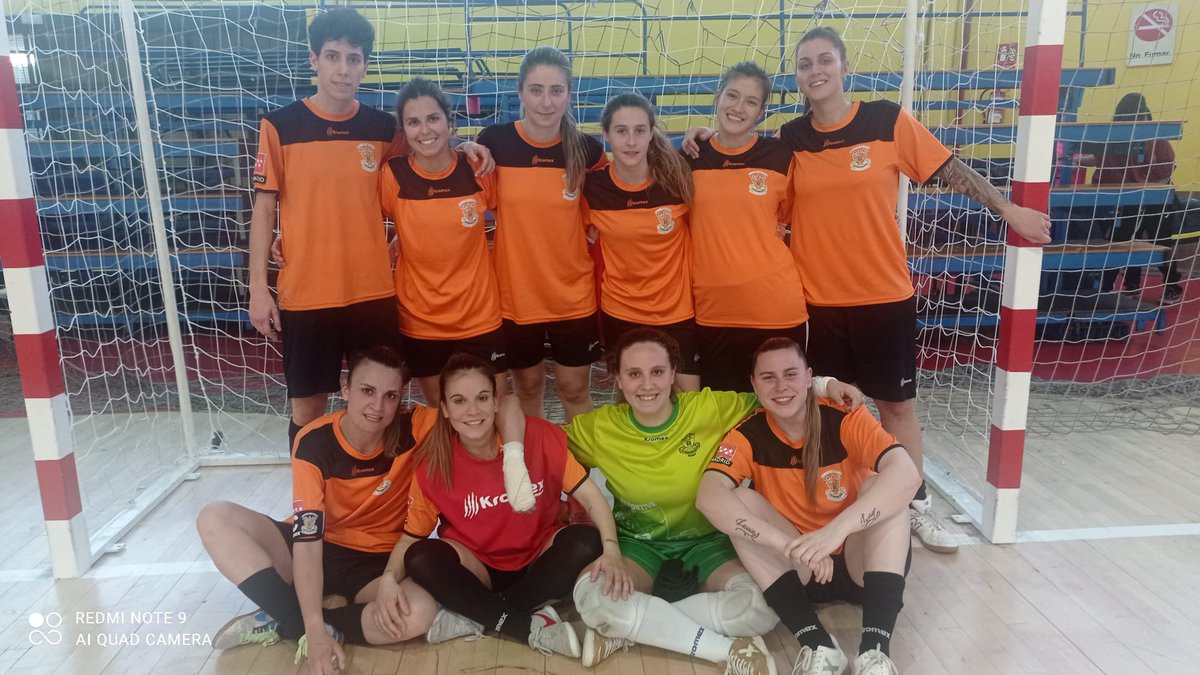 ADAESIMANCAS's tweet photo. ⚫️🟠JORNADA 19▶️ Derrota 1-2 de nuestras chicas contra @cdrivasfutsalfe ¡SEGUIMOS! #AdaeSimancas #FútbolSalaFemenino https://t.co/mrYEKiNMBr