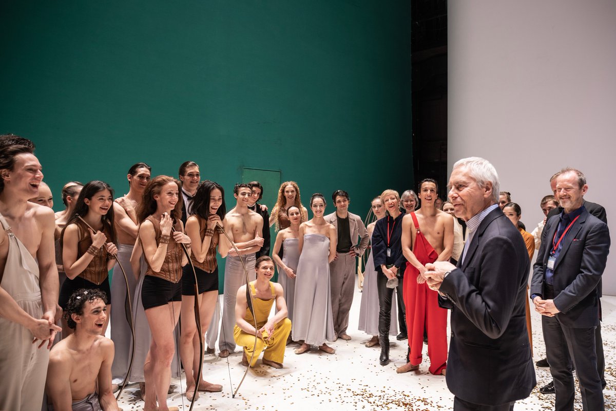 hamburgballett's tweet photo. What an exciting weeks it has been! Thank you @NBS_ballet for an unforgettable stay in Japan 🧡 Our dancers have more than earned their vacation. At the end of March we are all back in Hamburg &amp; prepare for the Easter shows of the "St. Matthew Passion". #hbontour 📸@kiranwest https://t.co/eep9qMiUS0
