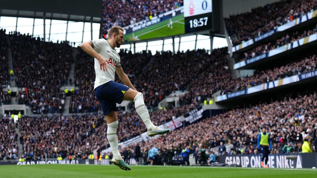 UnitedUpdates's tweet image. 🚨🏴󠁧󠁢󠁥󠁮󠁧󠁿 Harry Kane is among the main options under consideration at Manchester United but as things stand Tottenham are not even contemplating a sale. [@David_Ornstein] #MUFC