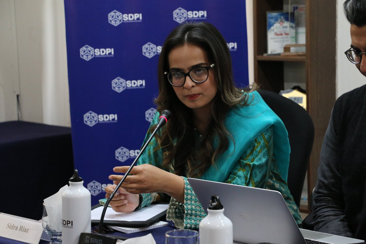 SDPIPakistan's tweet photo. 💬Sidra Riaz @numl_official noticed media wasn't reporting on climate issues, so she took action on social media. 
Using tools like Canva she raised awareness about flooding. SM gave her a bigger platform to create impact &amp; speak up for the environment. 🌿🌊 

#Tweet4Climate https://t.co/NRBz8CBoH1