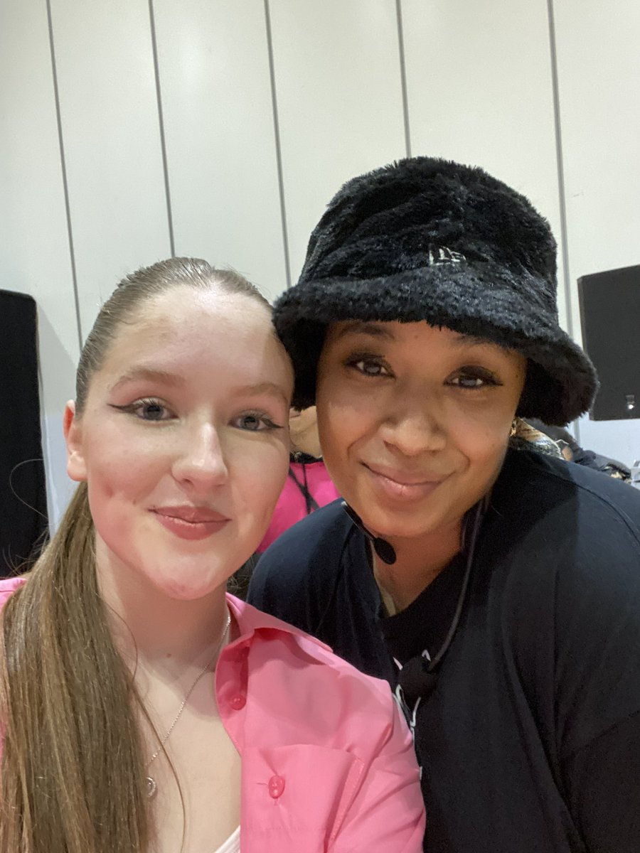JanineHollings1's tweet photo. Had the best time @MOVEITSHOW this weekend - just wow 🔥 Mira Jebari you made this girls day!  #MOVEIT #MOVEIT23 https://t.co/OJZ69j9oRp