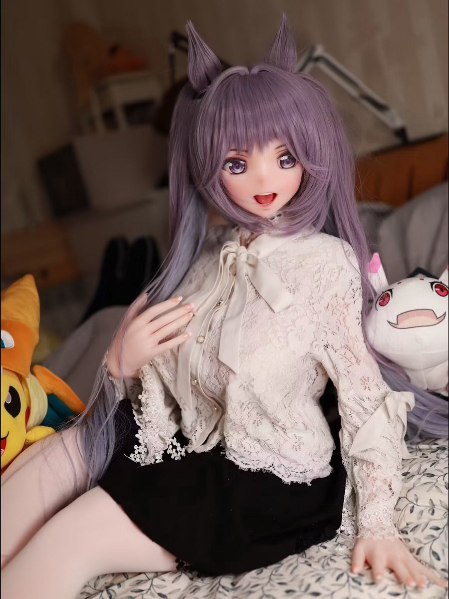 ElsaBabeDoll tweet picture