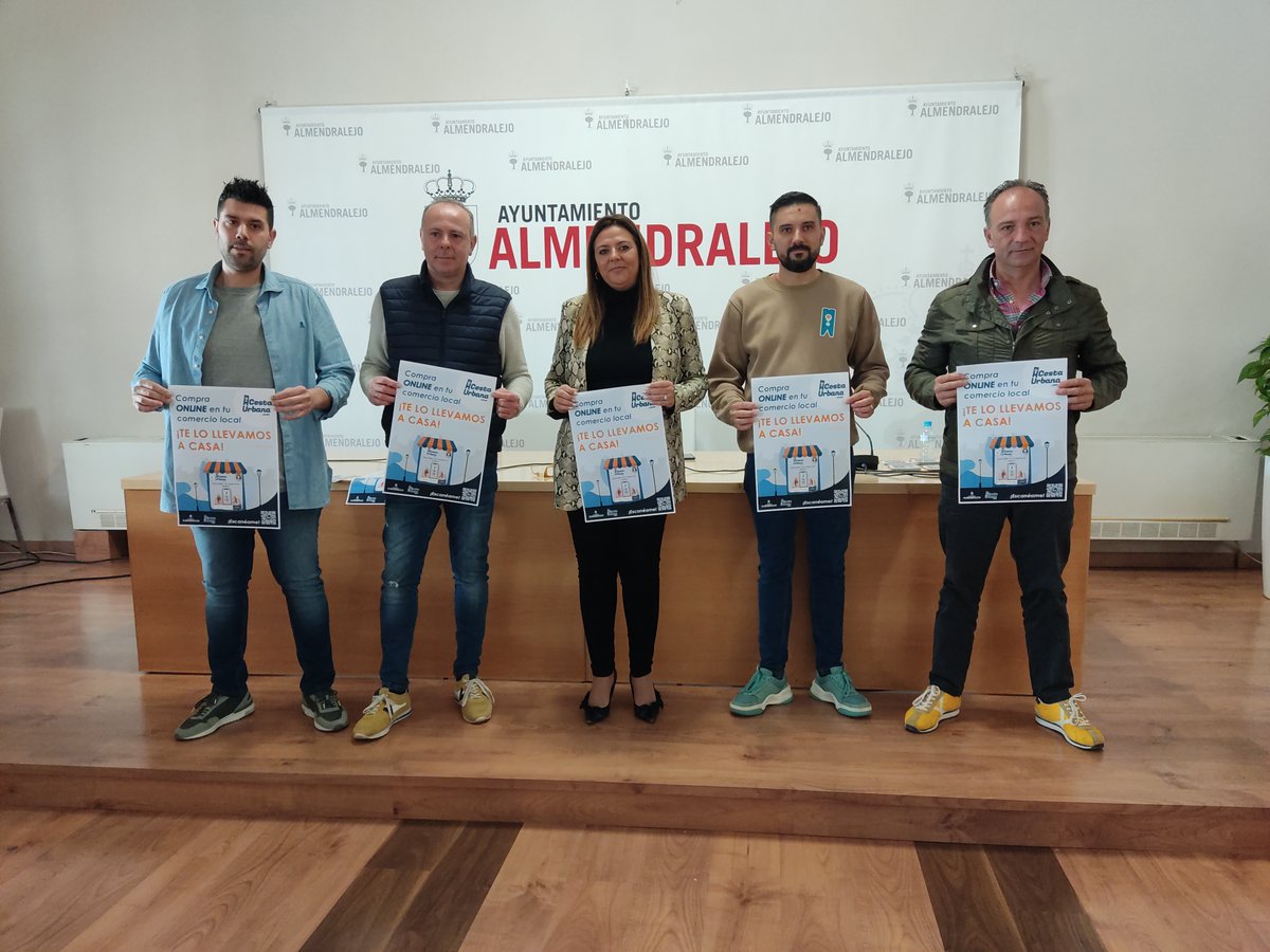 radiocomarca's tweet photo. Una plataforma permite hacer la compra en tiendas de Almendralejo en un solo pedido https://t.co/gu6SIegUMM https://t.co/pwBIDu6yM1