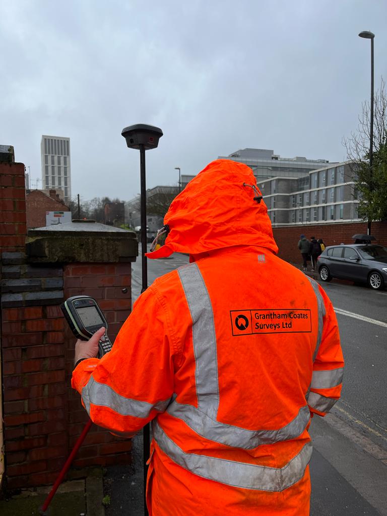 Out in all weathers... establishing control for a culverted watercourse survey with the GNSS receiver GS18i 🤓
