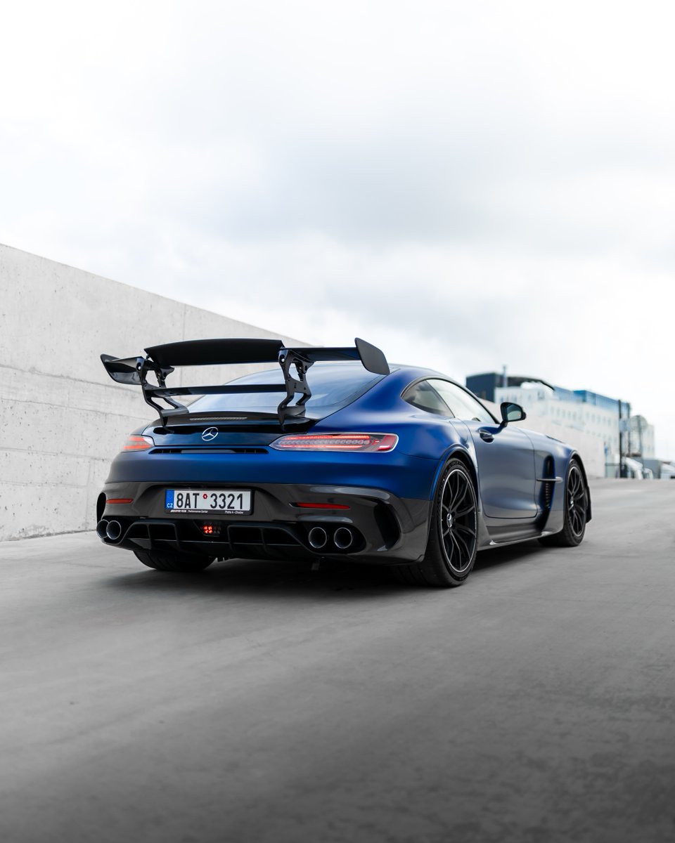 Mercedes-AMG tweet media