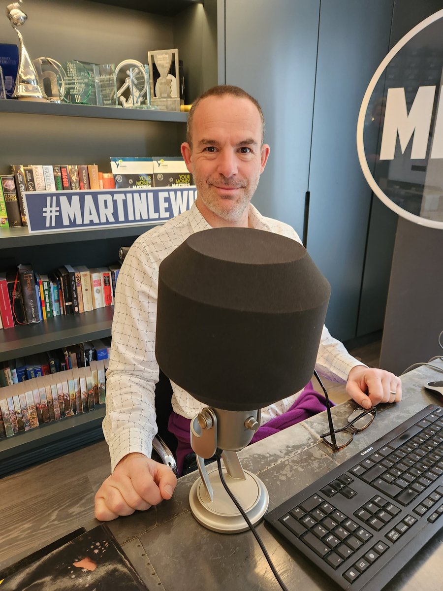 Martin Lewis tweet media