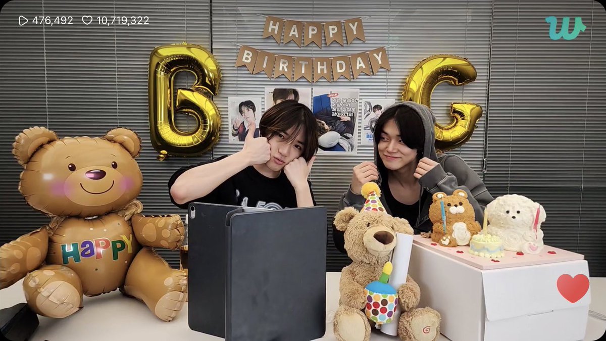 CBGLOOK's tweet photo. 🐻🦊 https://t.co/0UAqAHwU3t