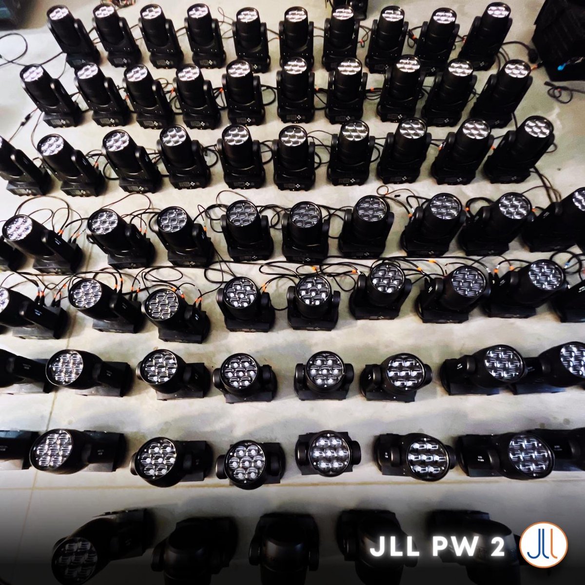 teamJLL's tweet photo. [1/2] JLL Pixel Wash got an upgrade! Introducing the new JLL PW 2. Fully revamped and better than ever; we’ve added 125 of these to our stock. See them in action on #ComicRelief this Friday🔵🟠
￼
#PixelWash #LightingTech

Read specs below 👇 https://t.co/ygMG0UmgPI