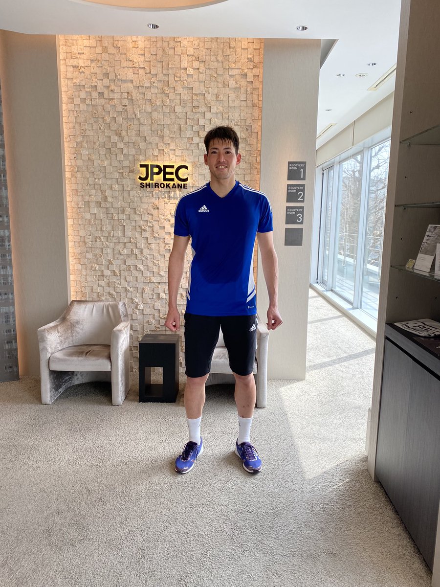 JPECMASAFUMI's tweet photo. 昨年暮れから飛躍的に動きが良くなった杉本選手、名古屋グランパスに完全移籍の報道が有り、昨日名古屋に移動する途中でトレーニングに、、「名古屋近いんでこれからもっとトレーニングに来れます」と謎の言葉を残して名古屋に向かいました、、
GK杉本大地、名古屋で羽ばたいて！
＠d_sugimoto21 https://t.co/oUCN8YgXCz