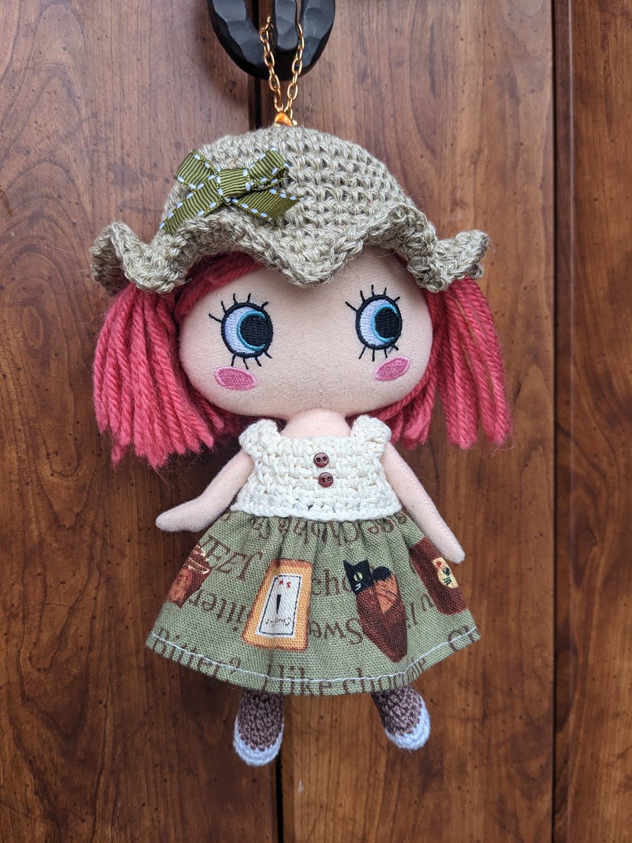 beruyuzu's tweet photo. #ハンドメイド
 #ハッピードール
 #イーマリー
帽子作り楽しい🎶
好きな事を好きな時間にするのが楽しいわけで…
勝手に🧶買ってきて、いつでもいいし作って〜って無理難題押し付けてこられるの嫌な人やねん、私😔編み図も動画もないとか😵しばらくほっとこ😆材料揃えればいいってもんじゃない😤 https://t.co/OzE2e8HHhO