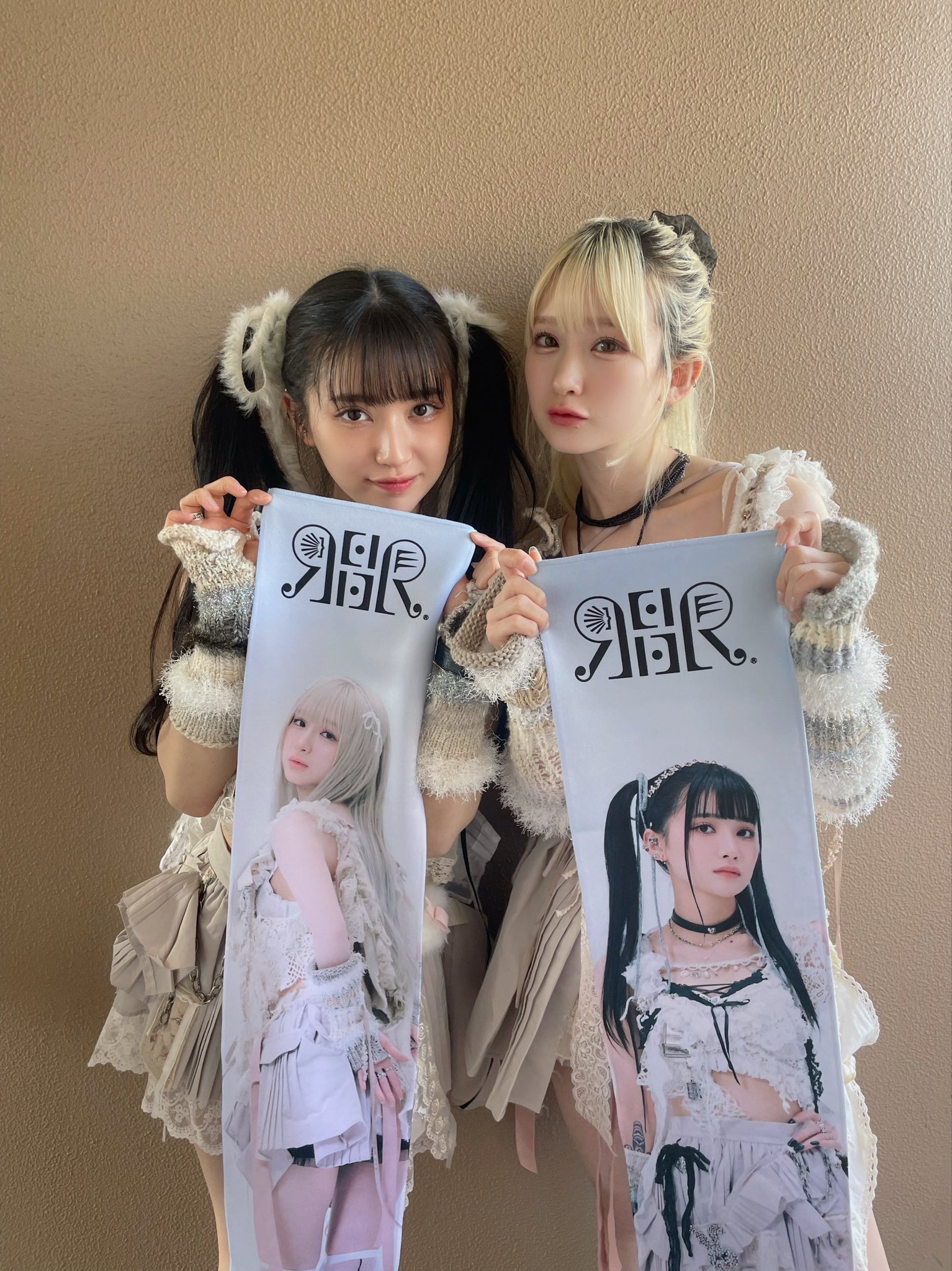 REIRIE BIGロゴTシャツ　タオル　れいりえ　黒宮れい　金子理江　レア REIRIE on X: 