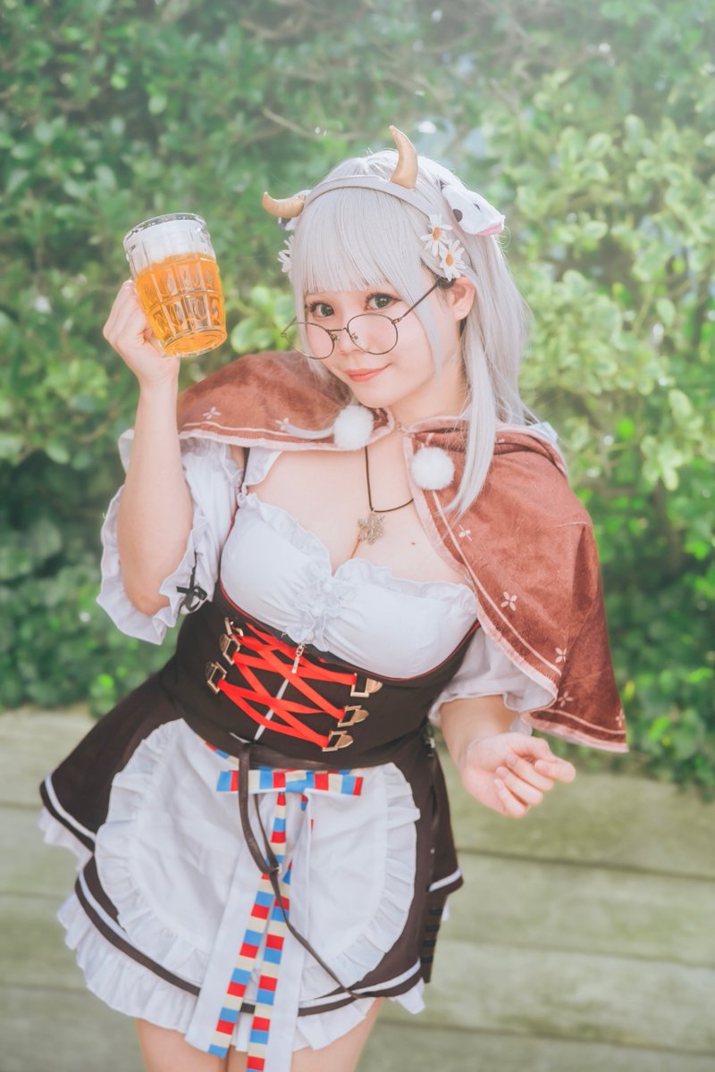 ホロライブ コスプレ 白銀ノエル ディアンドル 衣装 dagroassessoria