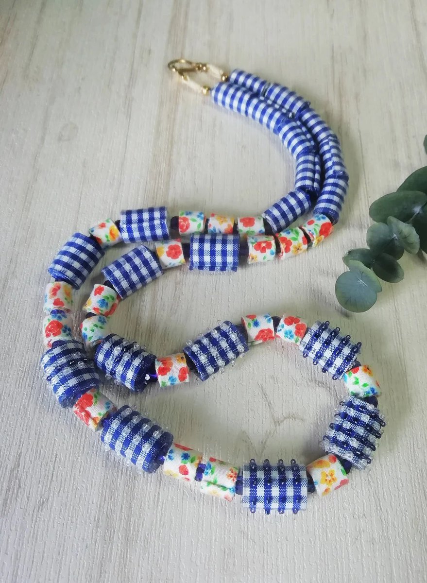 GLOandSONS's tweet photo. Mediterranean style in this #necklace with beads made from #recycled fabric from sewing works https://t.co/pfld396gUS
#elevenseshour  #supportsmallbusiness #HandmadeHour #shopindie #Etsy #RecyledJewelry #CraftBizParty #mothersdaygift #ShopSmall  #inbizhour https://t.co/HsWDUobWi0