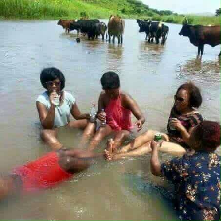 A rare picture of slay queens in Kiruhura having a pool party.