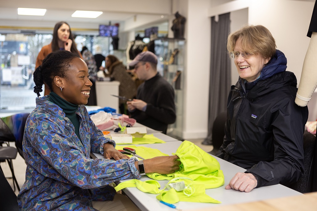 Islington Council (@islingtonbc) on Twitter photo <a href="/FTALondon/">FTA London</a> Find out about the brilliant events taking place in Islington: orlo.uk/oPNZ1
Do you want to come to one of our events, but worry you’d struggle to carry your pre-loved items? The team at @TipTapp can help, and you can get £10 off using the code #IslingtonRepairWeek <a href="/FTALondon/">FTA London</a> Find out about the brilliant events taking place in Islington: orlo.uk/oPNZ1
Do you want to come to one of our events, but worry you’d struggle to carry your pre-loved items? The team at @TipTapp can help, and you can get £10 off using the code #IslingtonRepairWeek