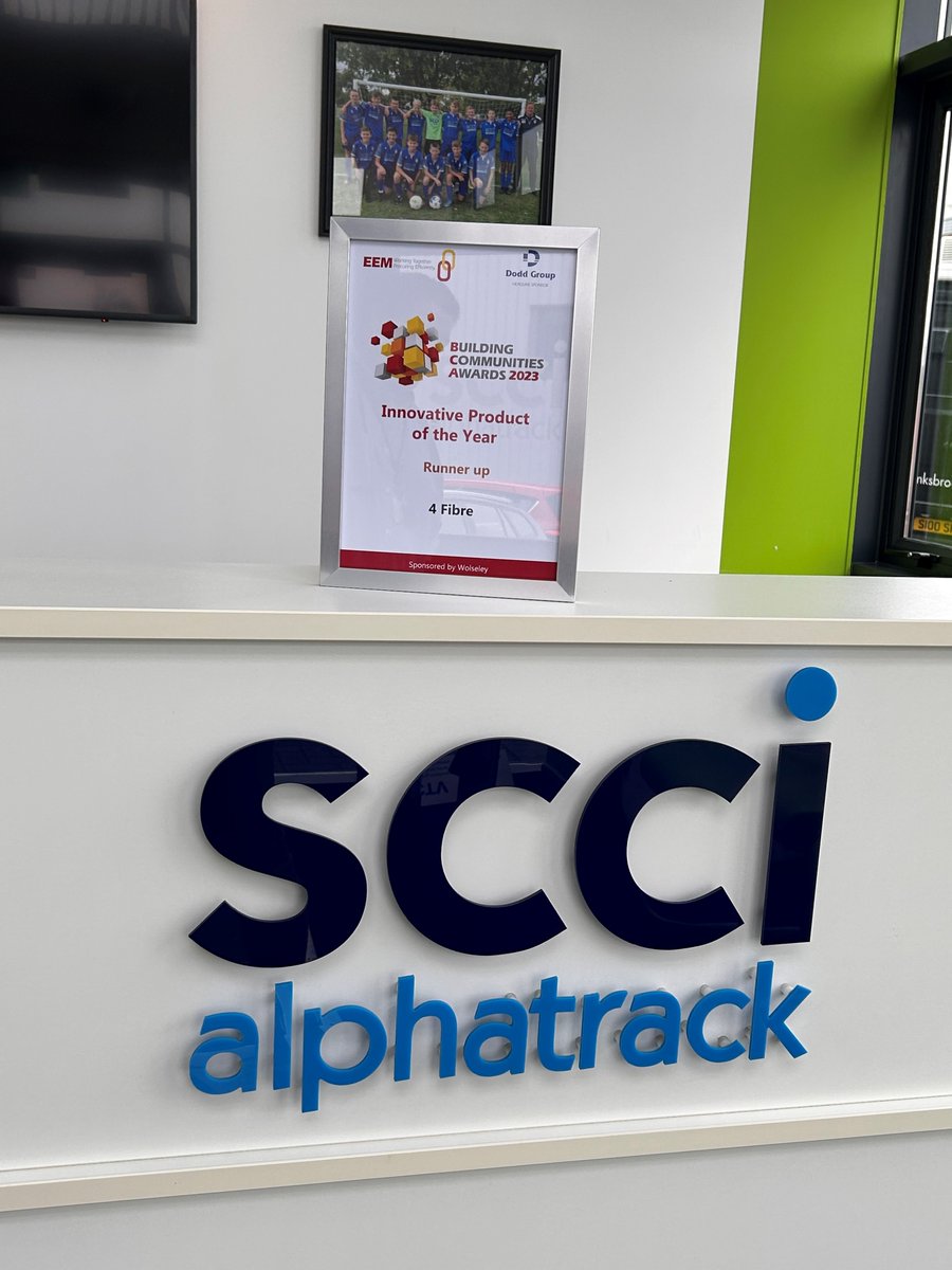 SCCIAlphatrack's tweet image. We had a great night at the @BCAwards_EEM where our 4 Fibre product came runner up in the Innovative Product of the Year award.

Congratulations to @EEMLtd for hosting such a great event!
