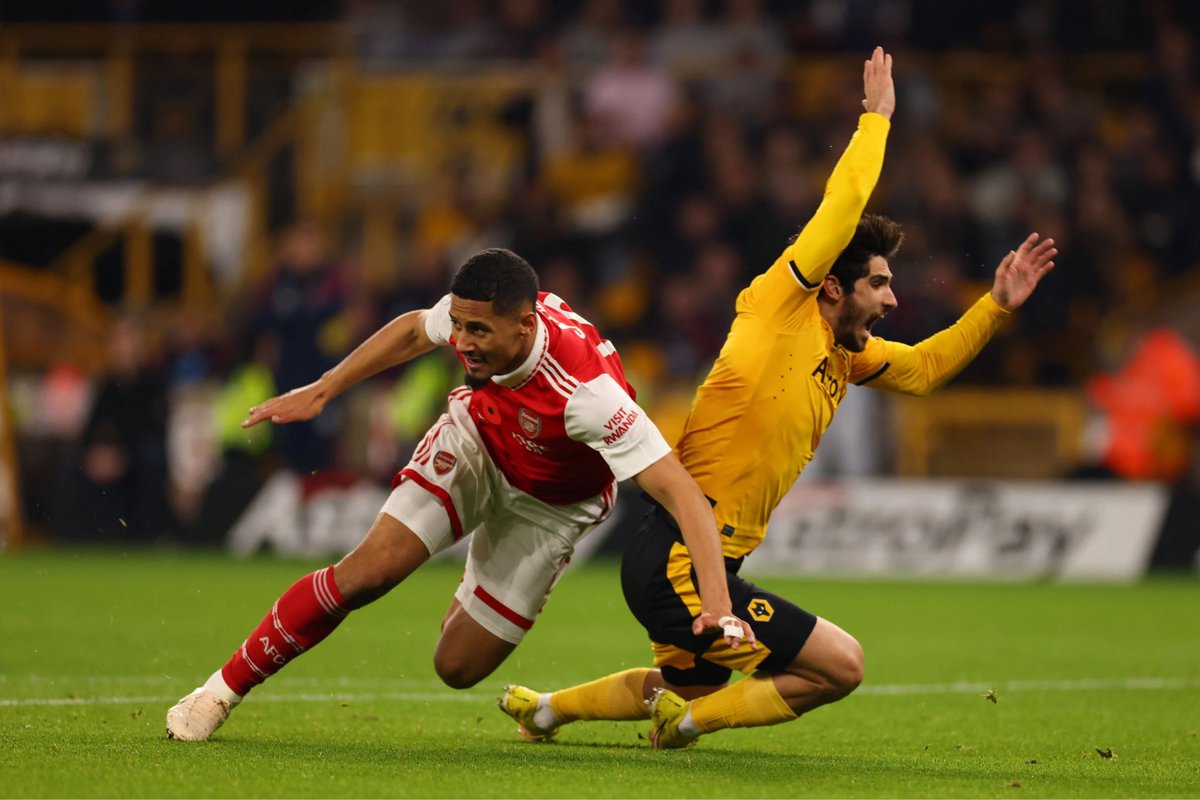 MrRyanLeister's tweet photo. #wwfc | Officiating stinkers - a thread

1 - Wolves v Arsenal - 12 Nov 2022

At 0-0, Wolves Gonçalo Guedes was running towards goal and taken down by William Saliba. 

The incident took place in the area &amp; was a clear foul.

Outcome: No red card &amp; no penalty https://t.co/m0IKShvcRr