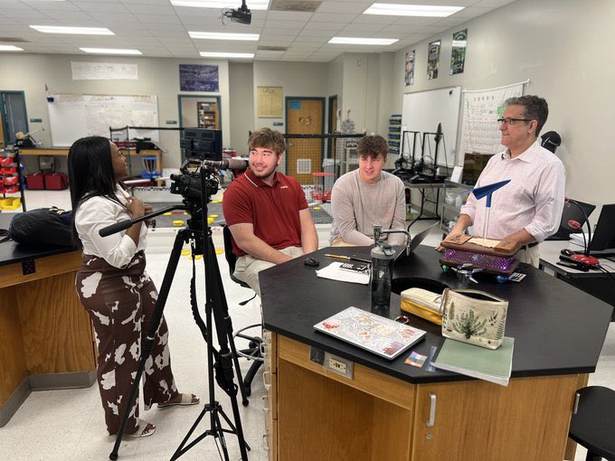 This morning on <a href="/THV11/">THV11</a> catch the story of the @Make48 <a href="/pulaskiacademy/">Pulaski Academy</a> BruWINs! Teacher Les Williams &amp; students Allen Thomason, Galen Jauss and Evan Goodwin are heading to the national competition in Kansas City! There’s also a 10-thousand dollar prize on the line! #m48spiritaward