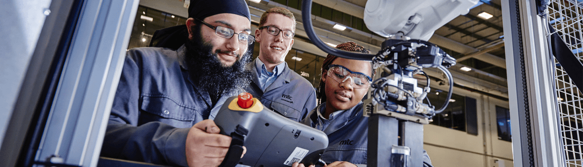 Catapult_UK's tweet photo. It's @ScienceWeekUK!๐งช
This year's theme is all about 'connections'. ๐ค
The #CatapultNetwork is constantly striving to collaborate with SMEs to reduce their barriers to #innovation!
Find out more about our collaborations, here ๐ https://t.co/7ksqF8AcSd https://t.co/hsPXPM41ZB