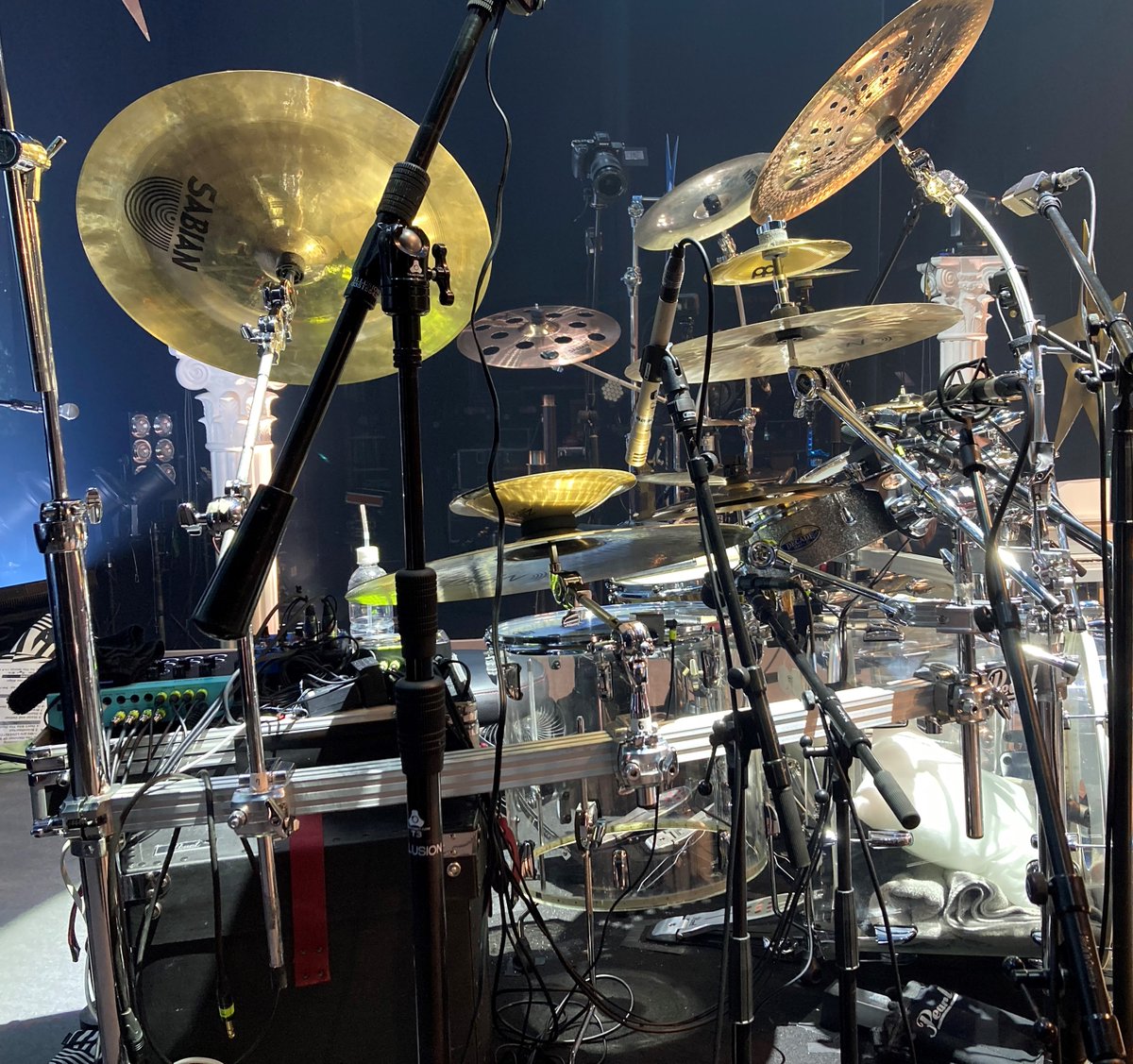 今回のLIVEからメロタムはシルバーラメの特別仕様になってます 