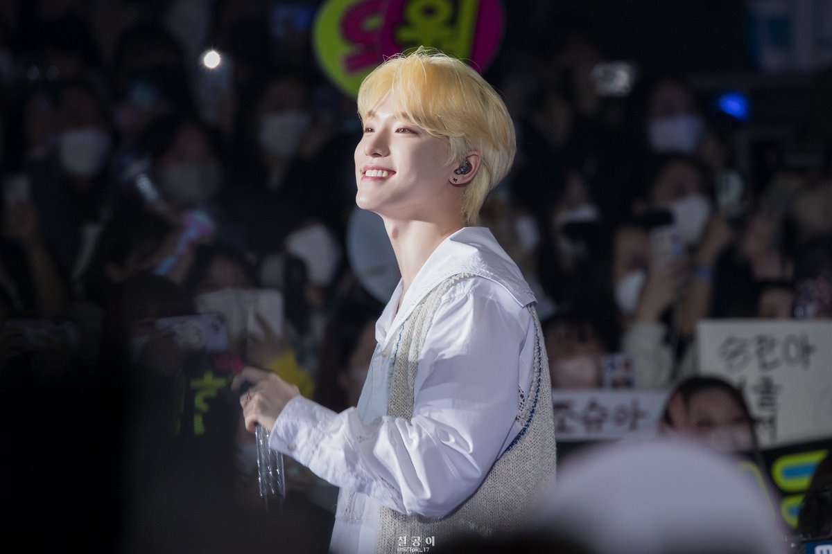 230312 캐럿랜드 디노

찬이의 행복이 캐럿들의 행복이지
#세븐틴 #SEVENTEEN #디노 #DINO #이찬
