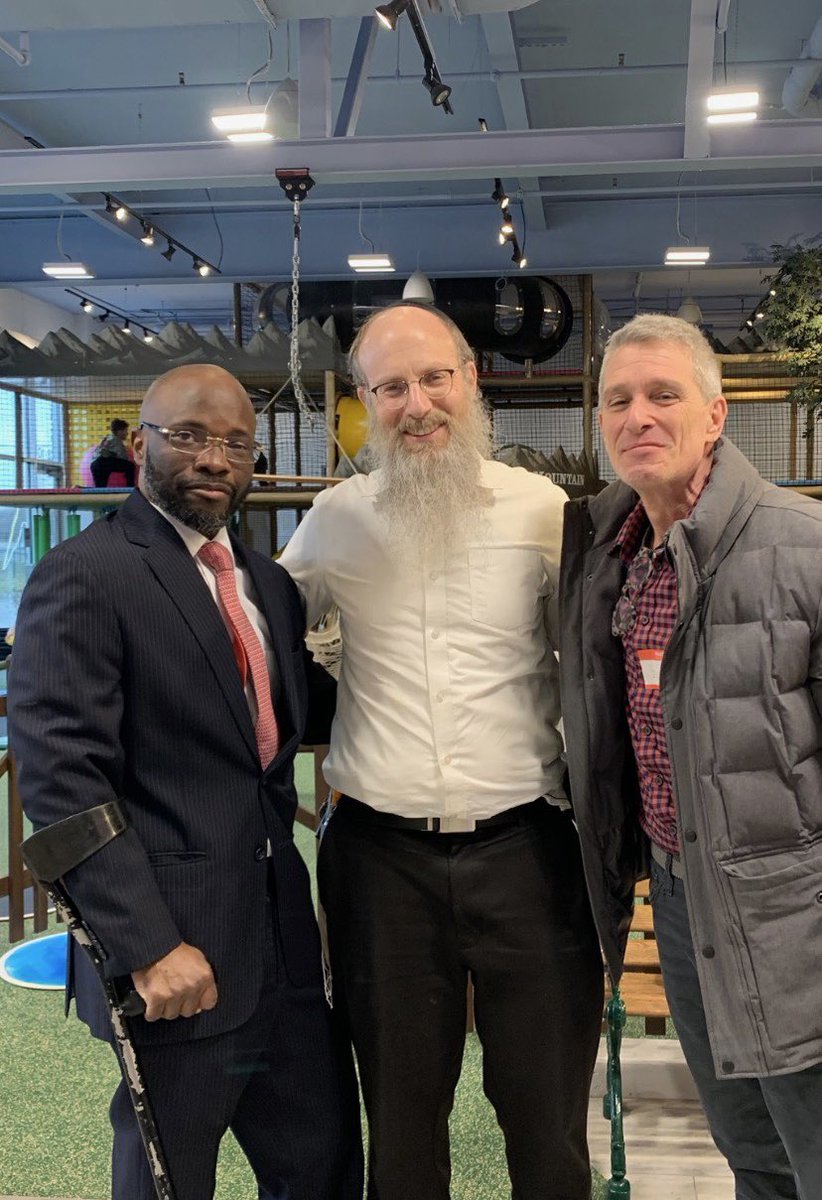 JCRCofGMW's tweet photo. What an incredible afternoon for our Big Brothers Big Sisters and their Littles to spend with Hashim Garrett hearing his own story of resilience! Thank you to our special host Rabbi Yisroel Rosenblum at Friendship Circle in Lifetown. #IamGMW https://t.co/hBXwlq80eW