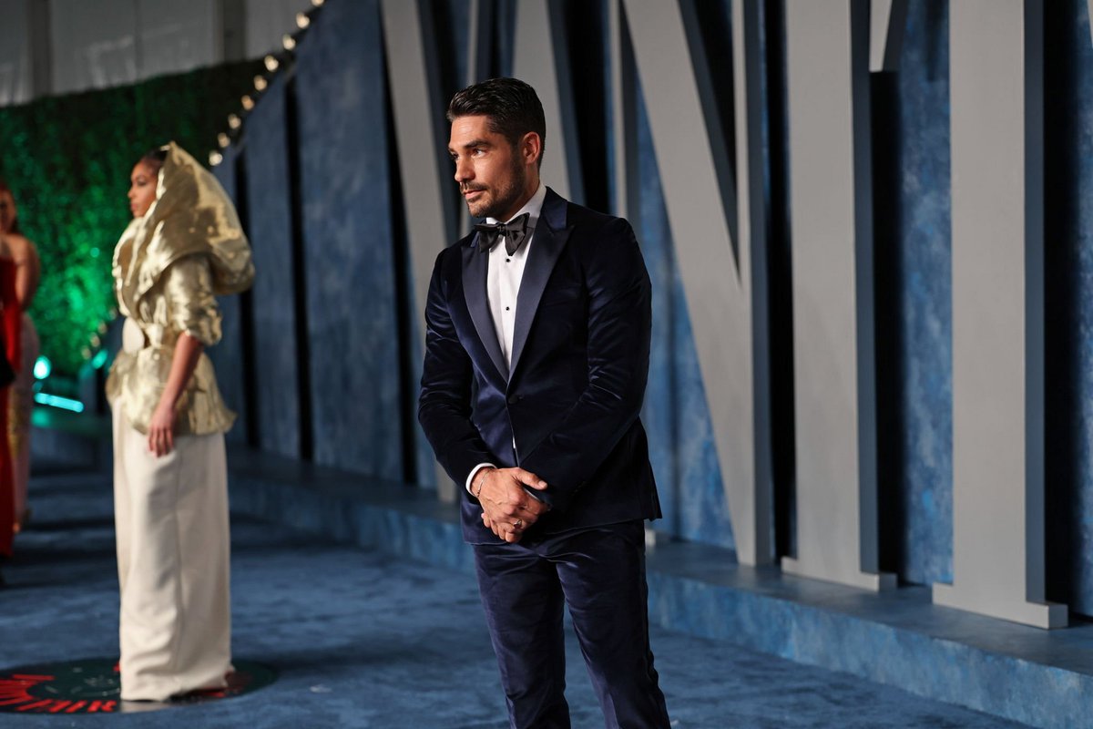 📸 D.J. Cotrona at the 2023 Vanity Fair Oscar Party (March 12, 2023) dj-cotrona.com/gallery/thumbn…