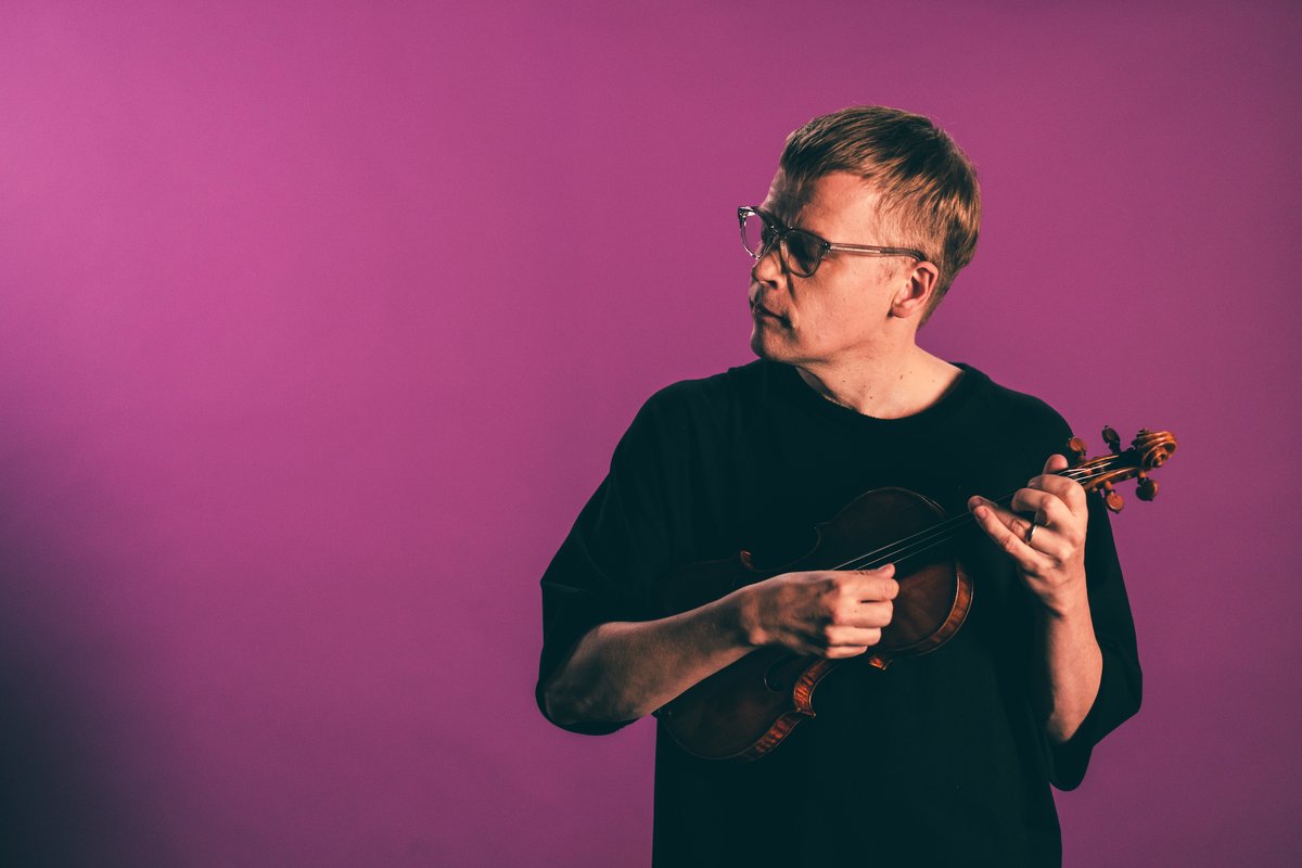 Join us for another jam-packed week with <a href="/pekka_kuusisto/">Pekka Kuusisto</a> and tenor <a href="/fatboyclayton/">Allan Clayton</a> exploring the weird and wonderful realms of #Britten's Les Illuminations and the delights of <a href="/nicomuhly/">Nico Muhly</a>'s Violin Concerto ‘Shrink’!
#StAndrews #Edinburgh #Glasgow
🎫bit.ly/3Lctnxc