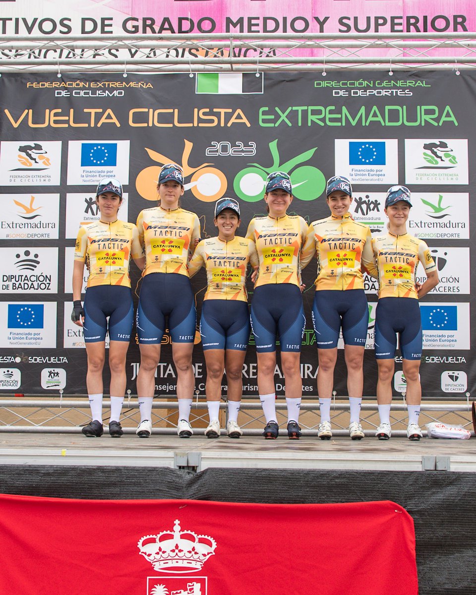 comunicacat's tweet photo. 🚴♀️Bons resultats del @massitactic a la Vuelta a Extremadura, amb el segon lloc a la classificació per equips i dues corredores entre les deu millors de la general.
🥇La canadenca Adèle Normand guanya el premi a la millor jove de la prova.
#clientcomunica #massitactic #ciclisme https://t.co/6dc2XsWhPk
