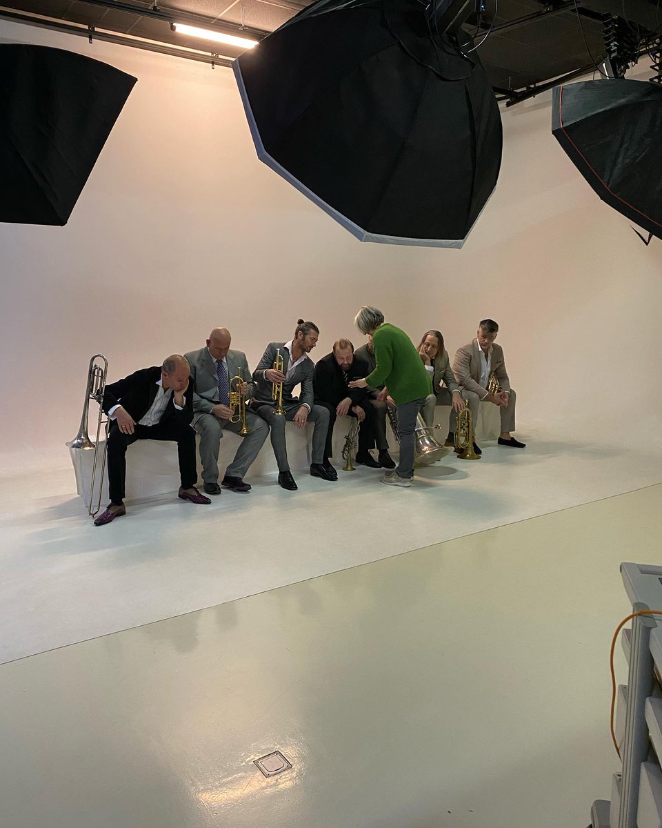 MnozilOfficial's tweet photo. Preparing the 30th anniversary tour!
Thanks to Maria Frodl for the professional work😊
#Mnozil #MnozilBrass https://t.co/Bkm1JRFwxW