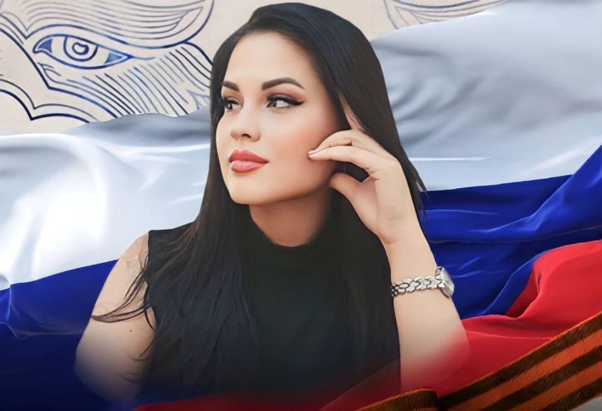 🎖🇷🇺 Владимир Путин наградил Кристину Ким Медалью Суворова

Кристина Ким вынесла с поля боя 12 десантников!

Вдумайтесь в эти слова! Вытащить из-под обстрела 12 раненых десантников. Тело каждого из них (не забываем про боевую амуницию) весит не менее 100 кг