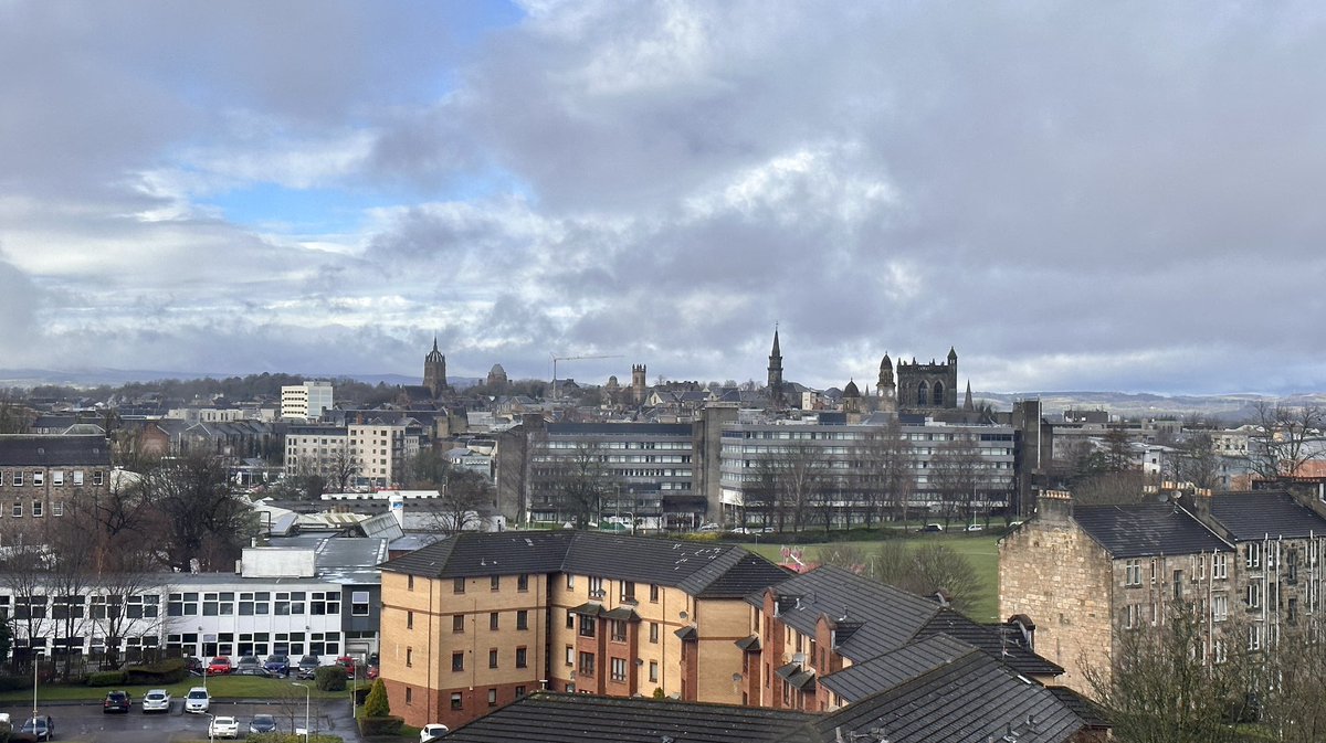 garyckerr's tweet image. Paid an advance visit to my new office at @AbbeyMillBusCtr 
It’s coming along really nicely, amazing view too 
#poshpurple #newstart #stepchange #business @EPMSolutionsUK