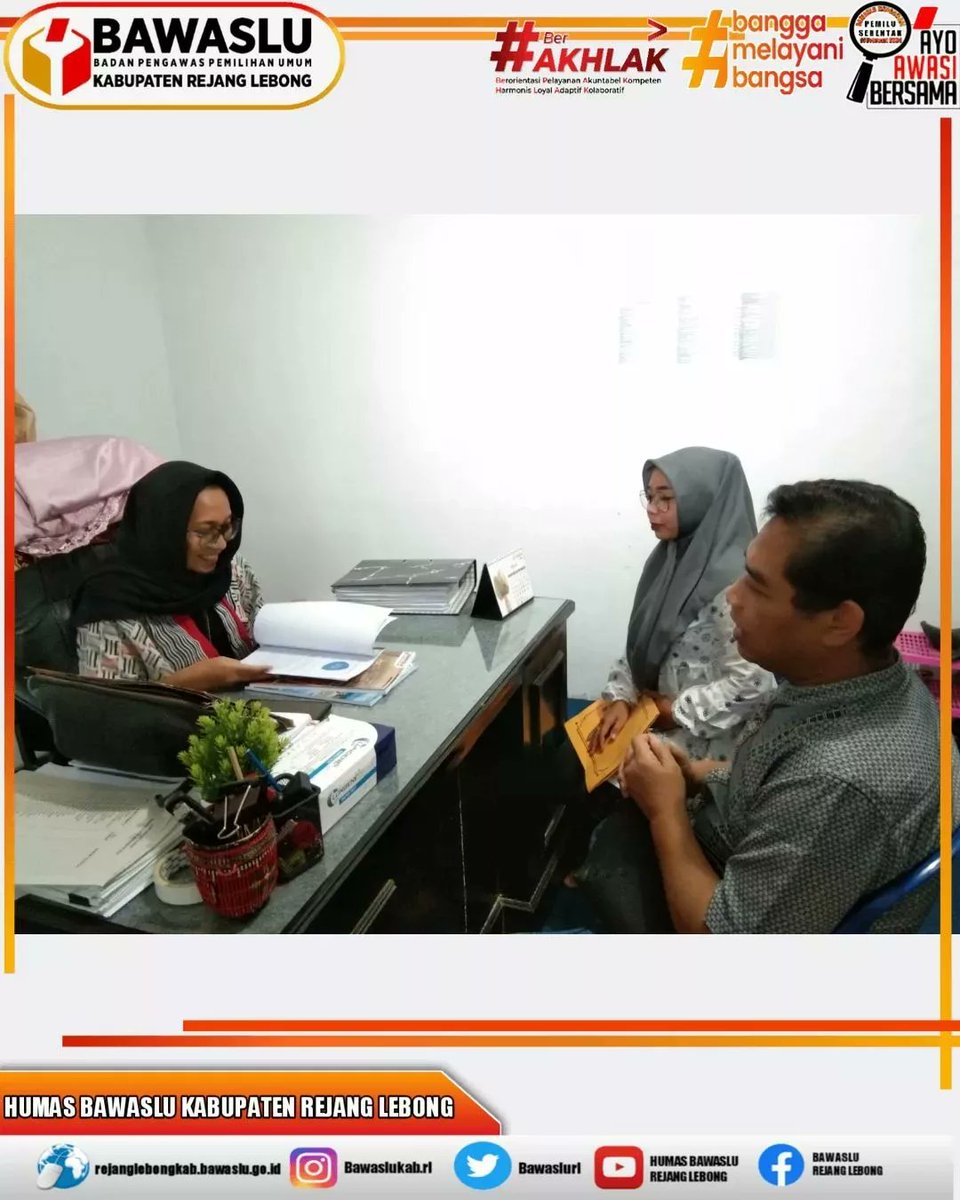 BawasluRL's tweet photo. Bawaslu Kabupaten Rejang Lebong Serahkan Laporan Layanan Informasi Publik Ke KI Provinsi Bengkulu Dan Bawaslu Provinsi Bengkulu

Selengkapnya klik di👇👇
https://t.co/FsNmJEjFz4 https://t.co/gzYQidjulk