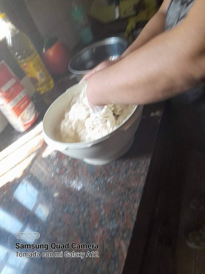 Tsomospatria's tweet photo. #Lanus☀️🇦🇷 
👉Tardes de ricas meriendas en el comedor Padre Celestial , Pan dulce, tortas fritas, rosquitas dulces .
#mabelpared
#TSP
#analiairaola
#javiernevchisci
#carinaocaranza
#porquemejoresdarquerecibir
#TSPLanus💪✌️☀️🇦🇷 https://t.co/4LHrkJwWFg