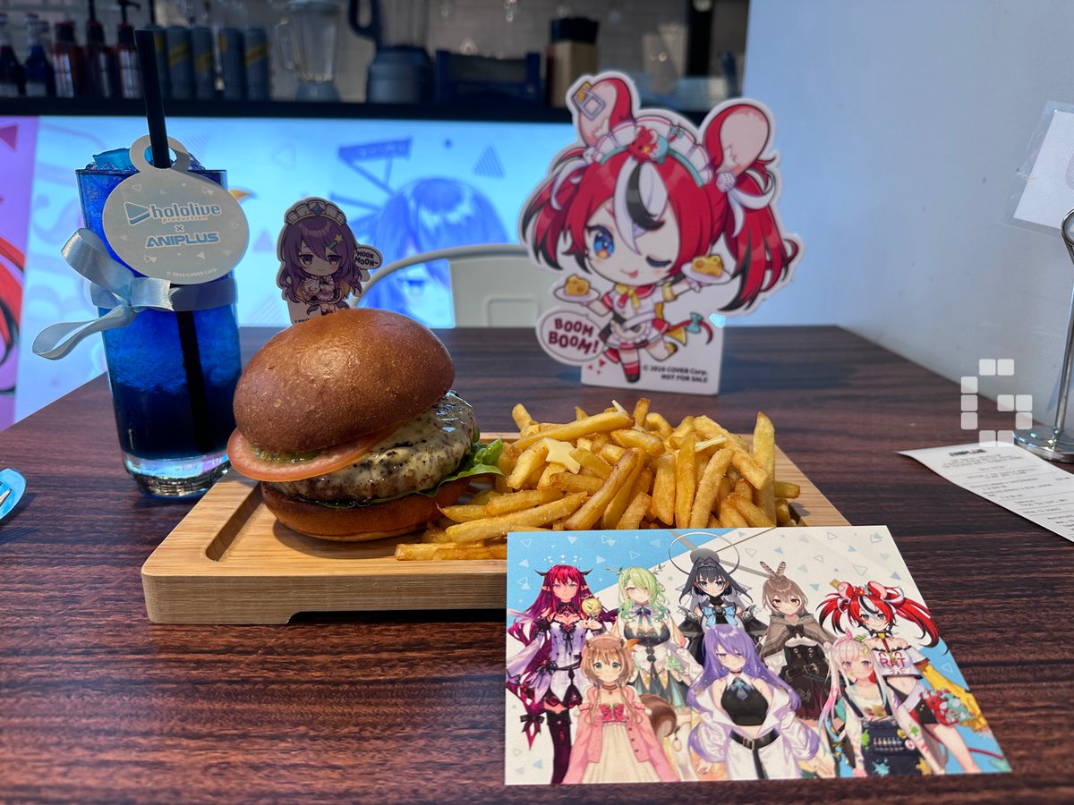 GamerBraves's tweet photo. We're chilling with our favourite Vtuber oshis over at the Aniplus Cafe in Singapore where they're currently having a Hololive collab event! #hololive #anipluscafe
Read more about the collab cafe here:
https://t.co/rpohwoIKao https://t.co/MzquS6TJlO