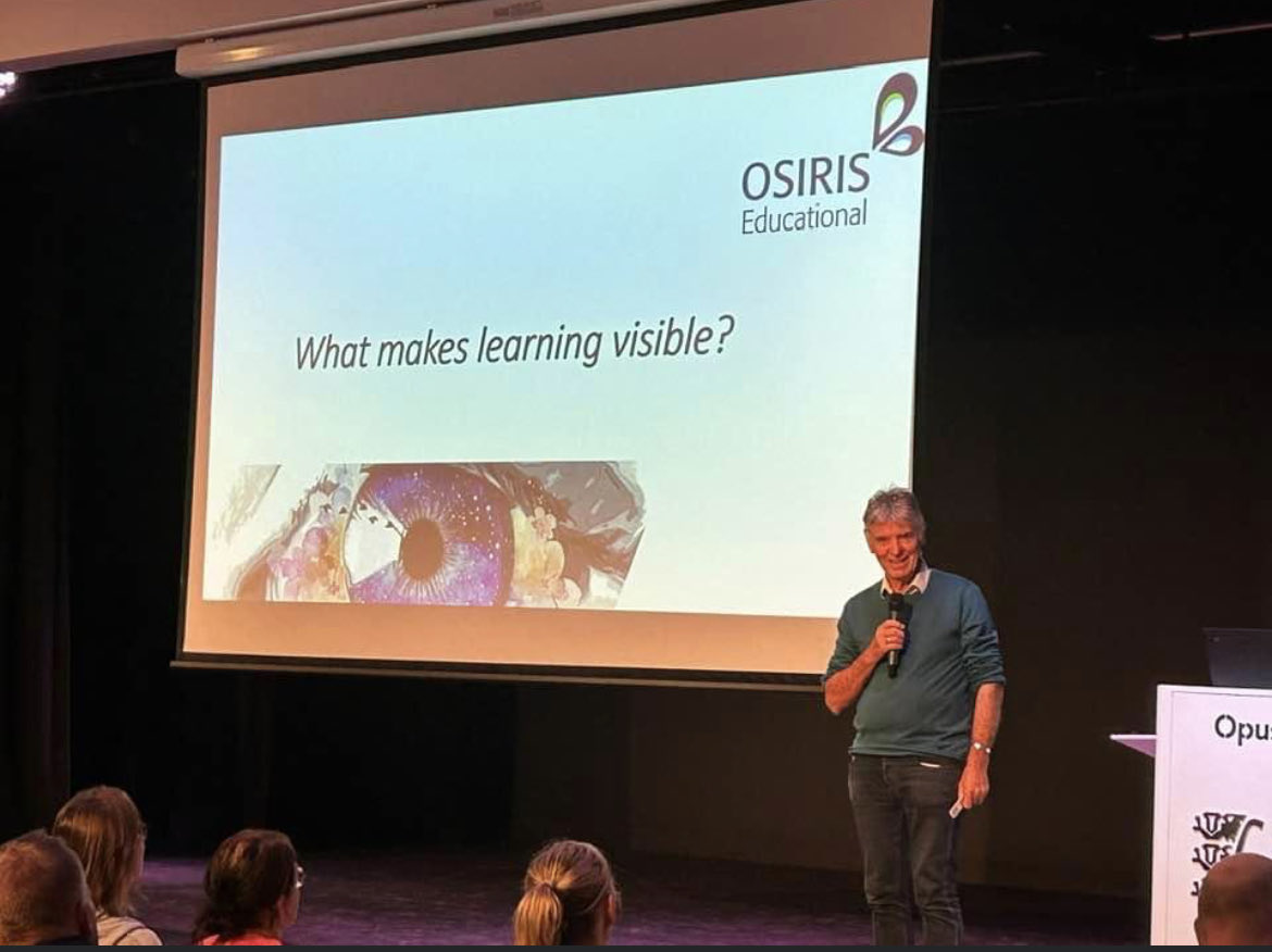 LesQuennevaisSc's tweet image. So proud and excited to welcome education leaders from across the Island as we host world renowned educationalist Professor John Hattie ⁦@osirisedu⁩ A day to challenge &amp;amp; stimulate our thinking ⁦@RobSainsbury4⁩ ⁦@innagardiner⁩ ⁦@SeanFORegan⁩